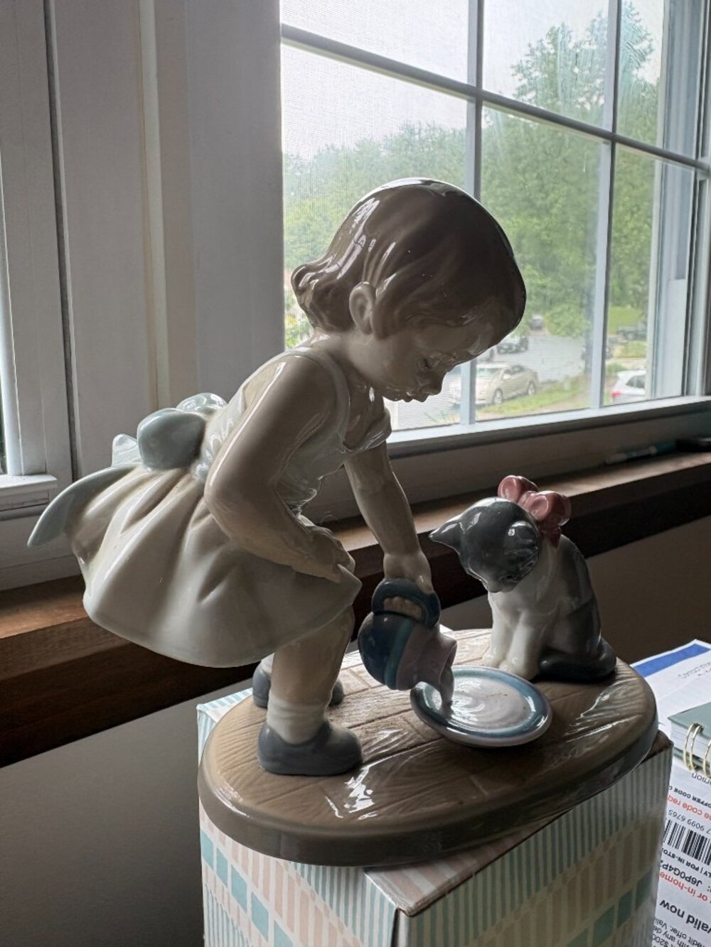KItty Breakfast Time Figurine
